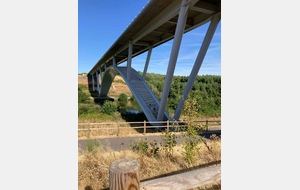 Le pont sur la Mayenne emblème de la semaine